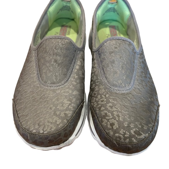 Skechers Go Walker Silver Gray Safari Memory Foam Slip-on Sneakers Flats 8 - Picture 2 of 10